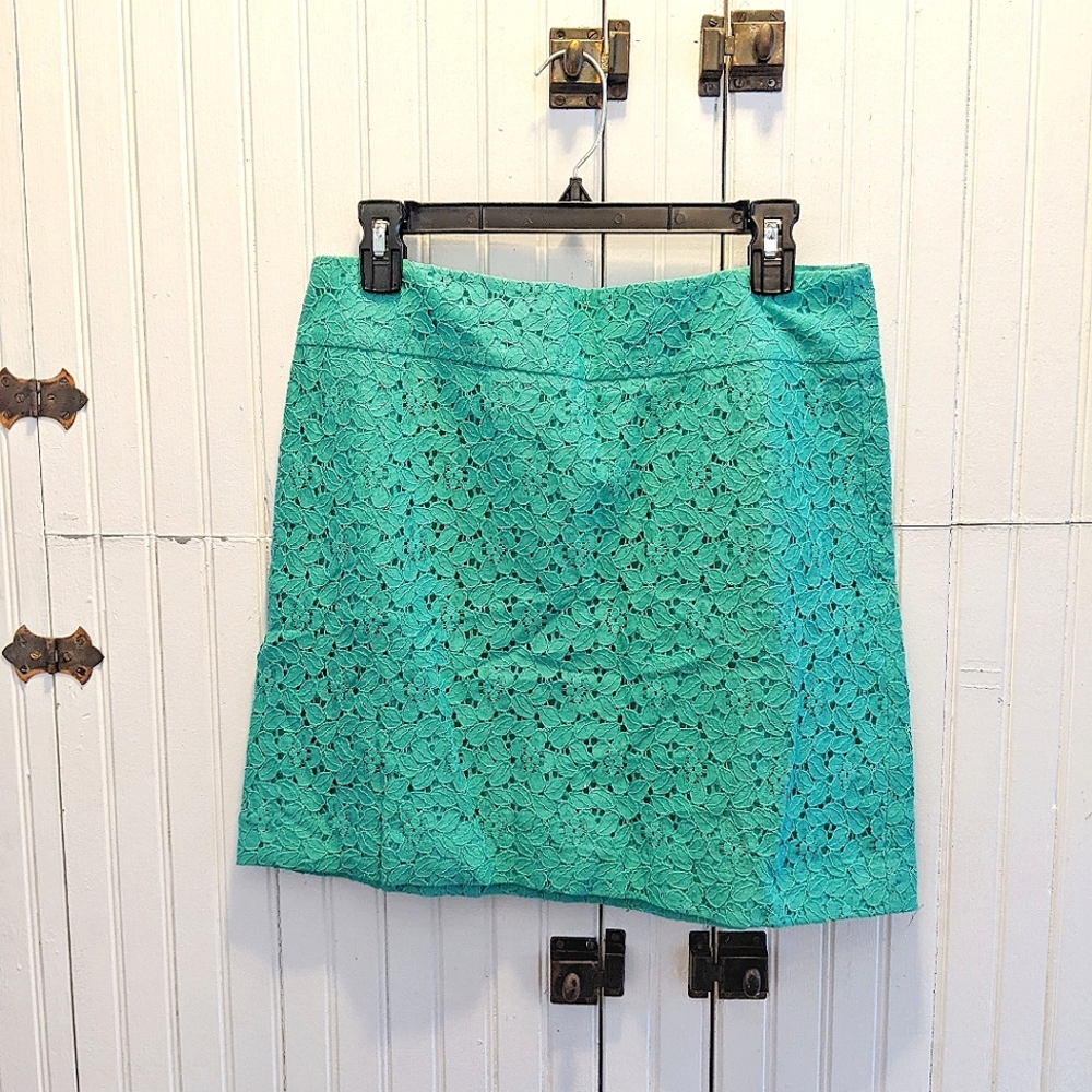 Ann Taylor LOFT Teal Floral Lace Mini Skirt, Size 6